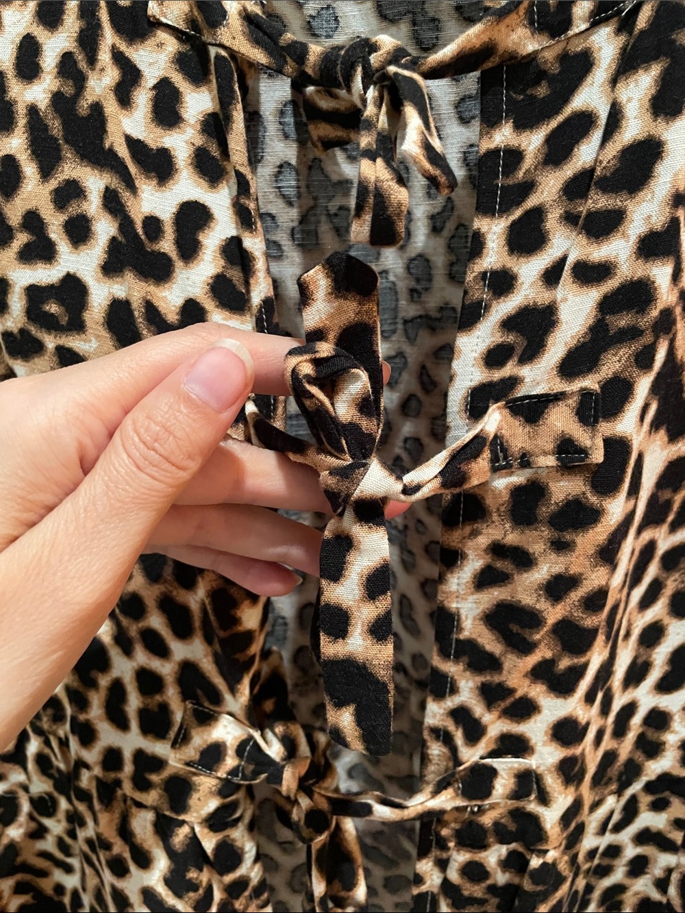 Leopard tie front vest - Picture 3 of 9